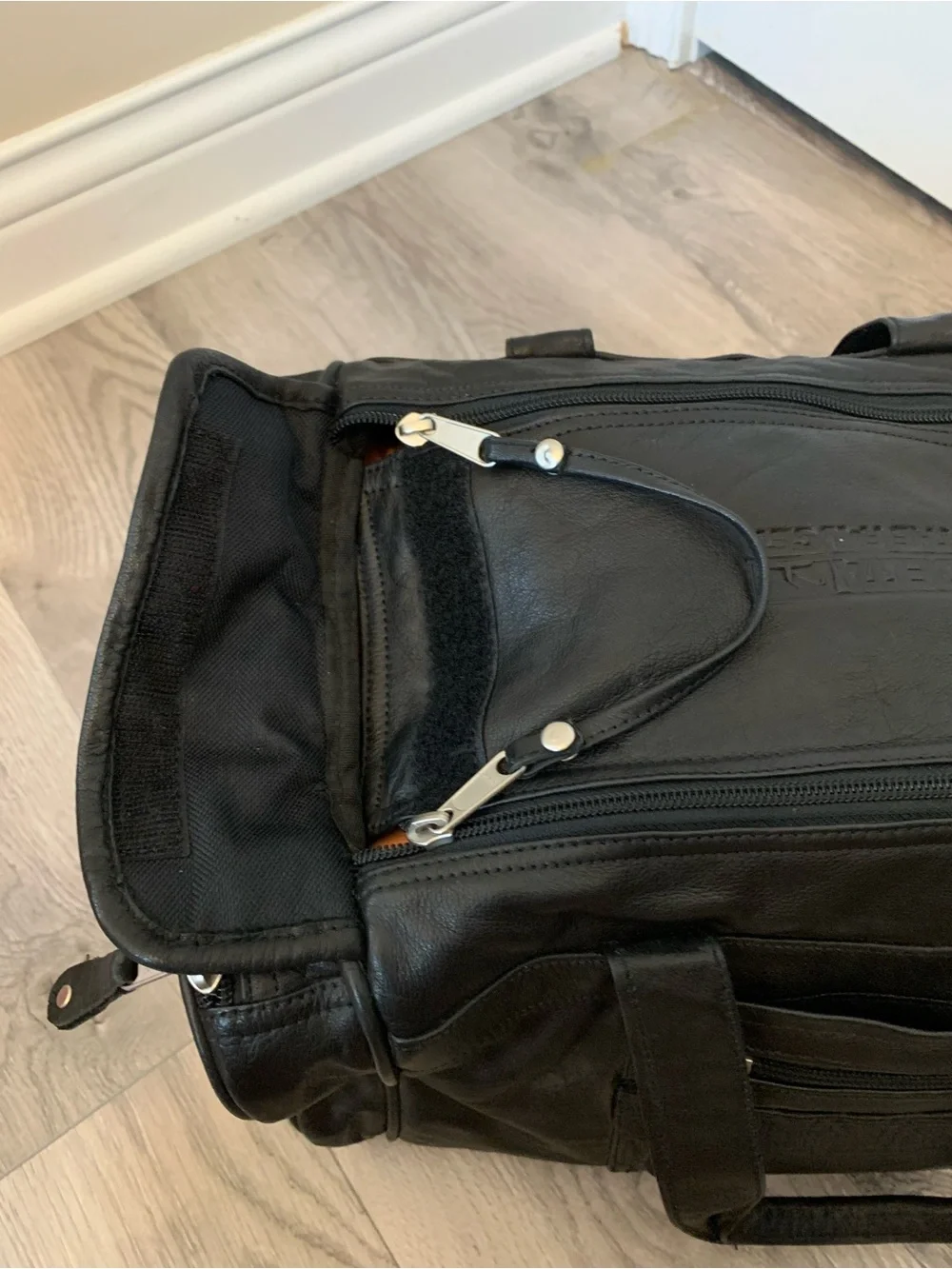 Vintage Black Classic Black Leather Duffel Bag for Men
